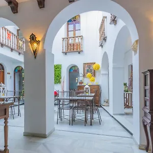  Hostel Mayflowers